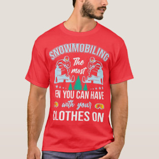 Mit den Kleidern auf, SN und dem besten Spaß. T-Shirt
