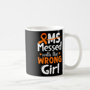 Mit der falschen Girl-Wear Orange ausgeliefert Kaffeetasse