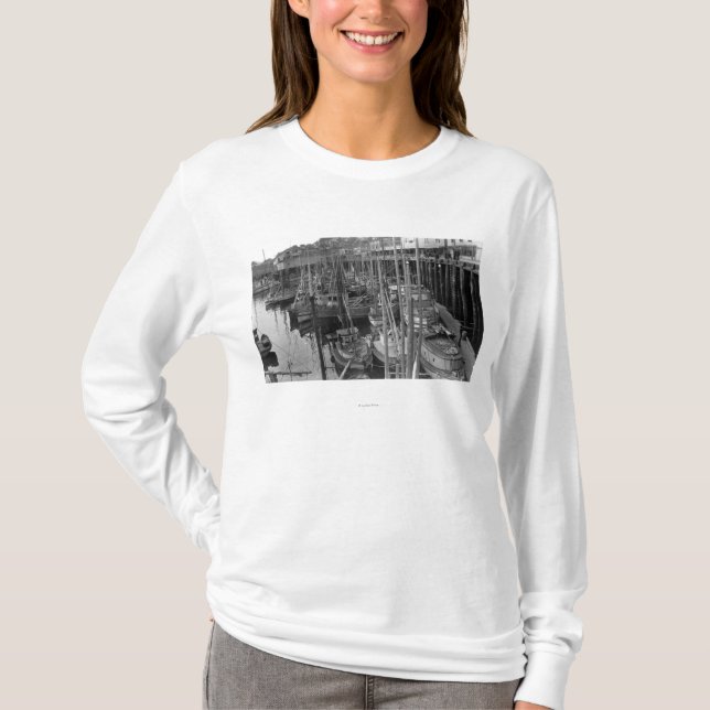 Mit der Schleppangel fischene Flotte bei T-Shirt (Vorderseite)