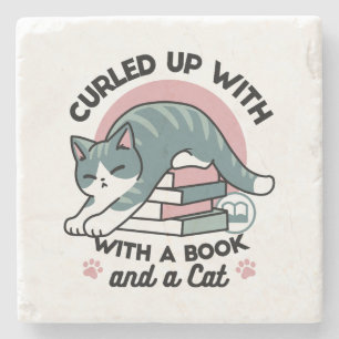 Mit einem Buch und einer Katze aufgerollt - Gemütl Steinuntersetzer