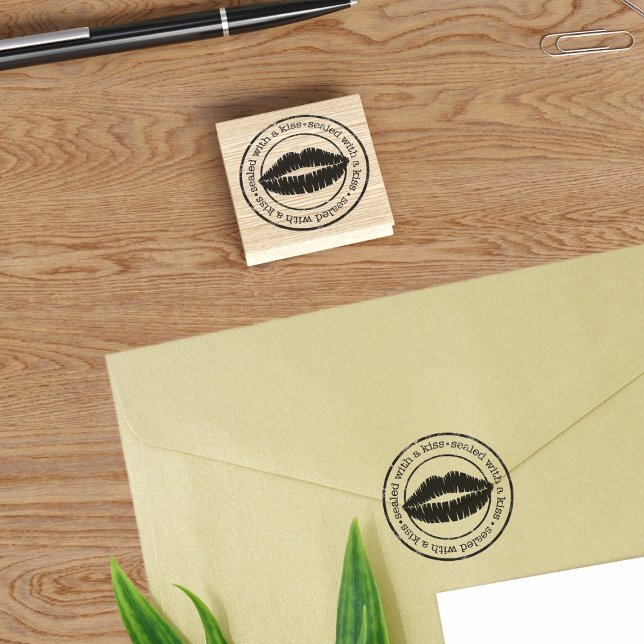 Mit einer Kiss 2"-Briefmarke versiegelt Gummistempel (Sealed with a kiss rubber stamp just for you)