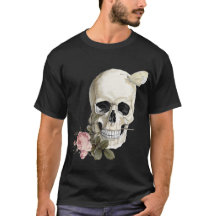 Mit einer Rose zwischen meinen Zähnen