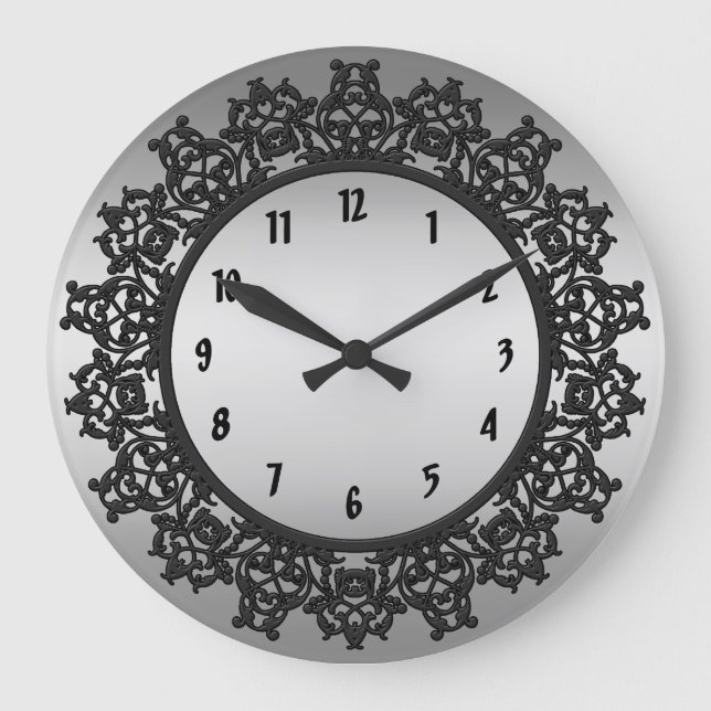 Mit Filigran geschmückte Wanduhr (Vorderseite)