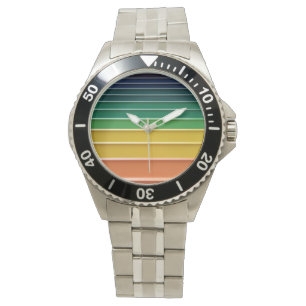 Mit gerade einem leichten Schlag des Handgelenkes Armbanduhr