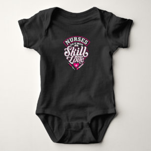 Mit Geschick und Liebe Baby Strampler