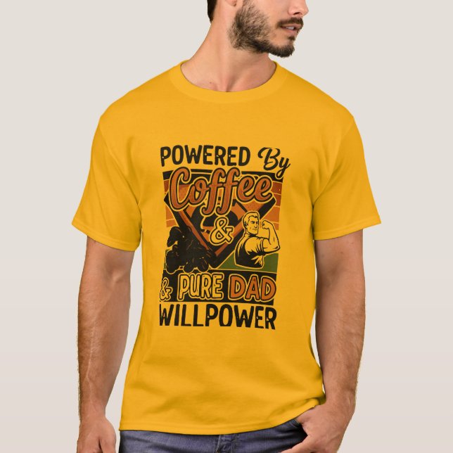 Mit Kaffee und reinem Vater versorgt T-Shirt (Vorderseite)