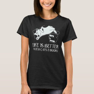 Mit Katzen und Büchern Katzenbuch für Frauen 3 T-Shirt