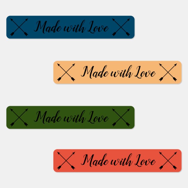Mit Liebe-Kindern gefertigt, die Labels, Pfeile be Etiketten (Gruppe)