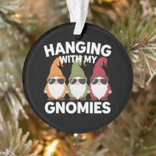 Mit meinen Gnomfreunden hängen lustiger Gartenzwer Ornament