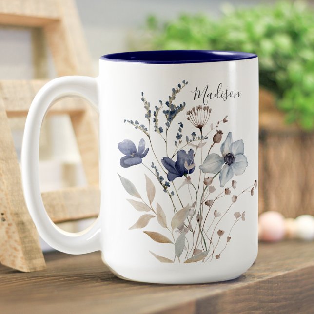 Mit Monogramm Chic Hübsch Watercolor Blau Blütenfa Zweifarbige Tasse (Close up)