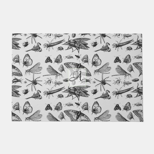 Mit Monogramm GOTHIC BUGS Vintag Insekten schwarz Fußmatte (Vorderseite)