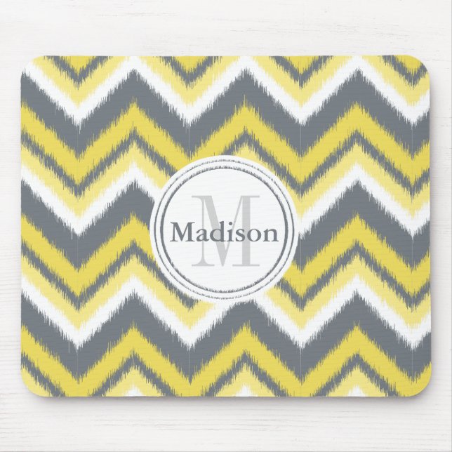 Mit Monogramm-Graugelb-Kat-Zickzack Muster Mousepad (Vorne)