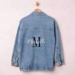 Mit Monogramm Jeans mit Jeans Jeansjacke<br><div class="desc">Individuell mit Monogramm Jeans-Jacke aus Denim. Personalisierte Kleidung für Frauen. Ideal für Veranstaltungen,  Hochzeiten,  Bachelorette etc. Erstellen Sie sie für Brautmädchen,  Schwestern etc.</div>