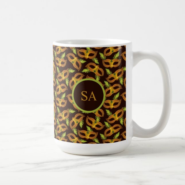 Mit Monogramm Mardi Gras Golden Mask Grüne Federn Kaffeetasse (Rechts)