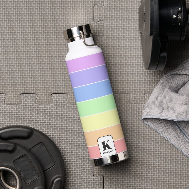 Mit Monogramm Pastell-Regenbogen Farbige Streifen  Trinkflasche (Fitnessstudio)