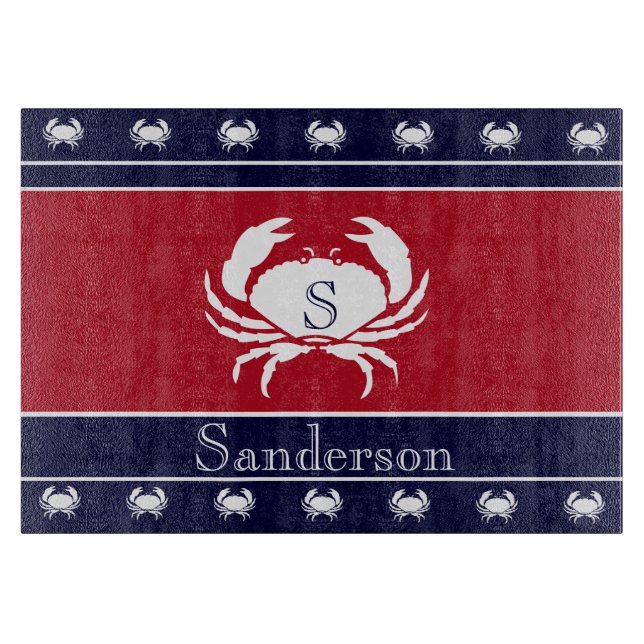 Mit Monogramm Red White Black Crab Kitchen Rug Schneidebrett (Vorderseite)
