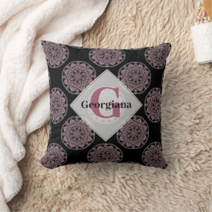 Mit Monogramm rosa Blumenfronten Polka Dot Mandala Kissen