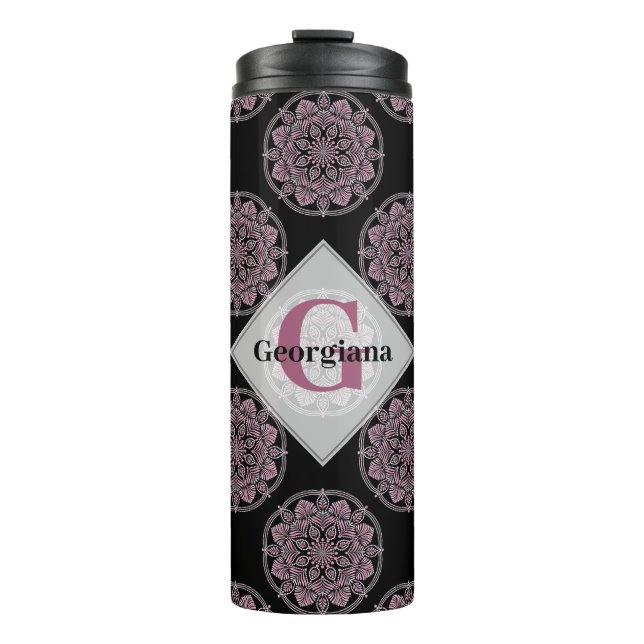 Mit Monogramm rosa Blumenfronten Polka Dot Mandala Thermosbecher (Vorderseite)