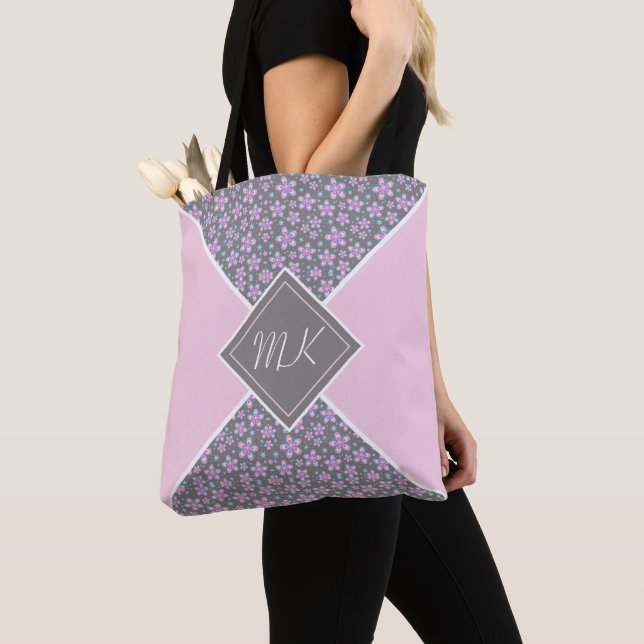 Mit Monogramm rosa Blumenkolorblock Tasche (Von Nahem)