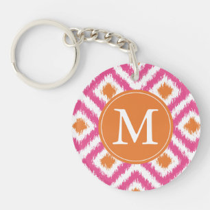 Mit Monogramm rosa Mandarine-Diamant Ikat Muster Schlüsselanhänger