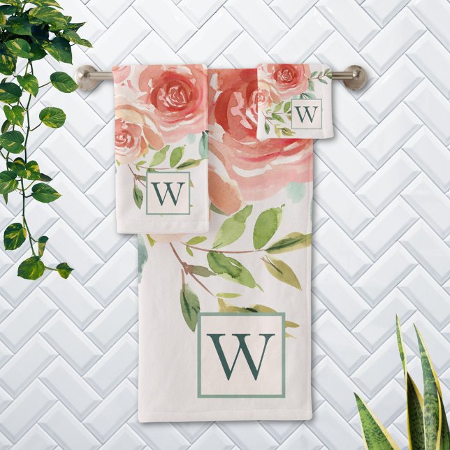 Mit Monogramm Rosa Rose Blume Bouquet Badhandtuch Set (In situ Bathroom wall)