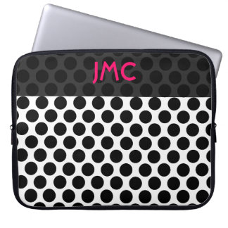 Mit Monogramm schwarzes Dottie Laptopschutzhülle
