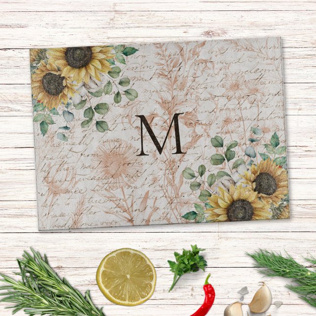 Mit Monogramm Vintages Sonnenblumendekoupage Schneidebrett (In situ kitchen table)