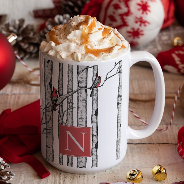 Mit Monogramm Vogelbäume und Vögel des Roten Kardi Tasse (Festive & Modern Monogrammed Mug Featuring Red Cardinal Birds on Birch Branches, Hand Drawn in Ink.)