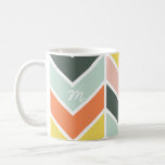 Mit Monogramm | Von Origami Prints Zickzack Kaffeetasse<br><div class="desc">Zickzack Muster in leuchtenden und kontrastfarbenen Designs von Shelby Allison.</div>