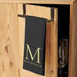 Mit Monogramm Vorlage für personalisiert Schwarz-G Geschirrtuch<br><div class="desc">Benutzerdefiniertes Hochladen Fügen Sie Ihren Foto oder Logo Text Elegant Moderne Niedliche Küche & Dining / Tisch & Küche Linens/ Initial Name Personalisiert Vorlage Schwarz Gold Monogram Küchentücher.</div>