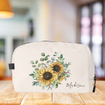 Mit Monogramm Wasserfarbe Vintag Rustikale Sonnenb Waschbeutel<br><div class="desc">Fügen Sie Ihrer Wohngestaltung Vintagen Charme mit unserem Mit Monogramm Watercolor Vintag Sunflower Dopp Kit hinzu! Personalisieren Sie es für eine einzigartige Touch.</div>