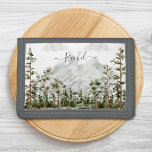 Mit Monogramm Wasserfarbengebirge und Wald Trifold Geldbörse<br><div class="desc">Tragen Sie überall rustikale Eleganz mit diesem mit Monogramm dreifachem Portemonnaie! Mit Wasserfarbengebirgen,  Pinienbäumen und Waldlandschaft für jeden Naturliebhaber.</div>