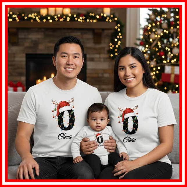 Mit Monogramm Weihnachtsantler-Weihnachtsmannmütze T-Shirt (Von Creator hochgeladen)