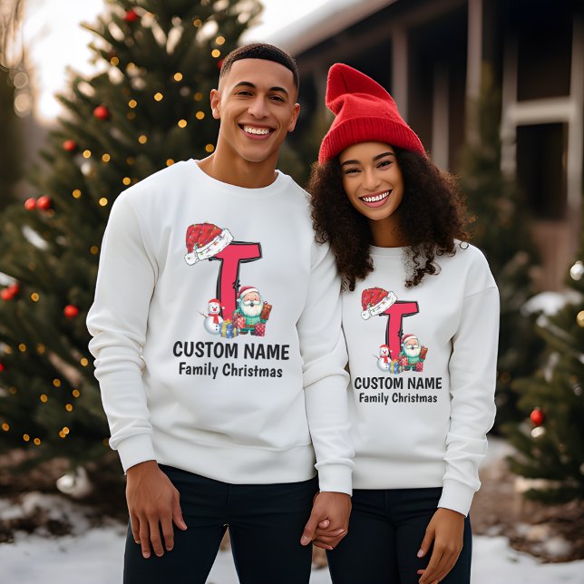 Mit Monogramm Weihnachtsfamilien personalisieren m T-Shirt (Von Creator hochgeladen)