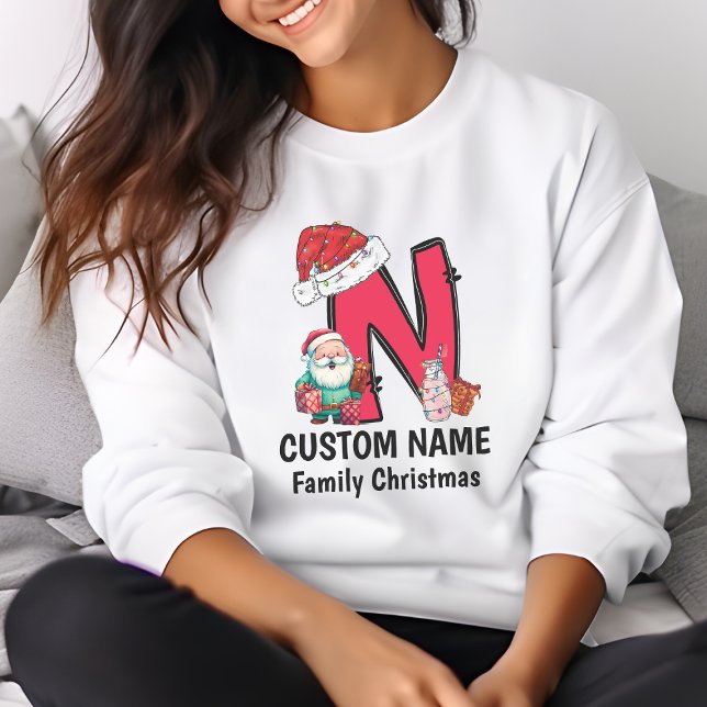 Mit Monogramm Weihnachtsfamilien personalisieren m T-Shirt (Von Creator hochgeladen)