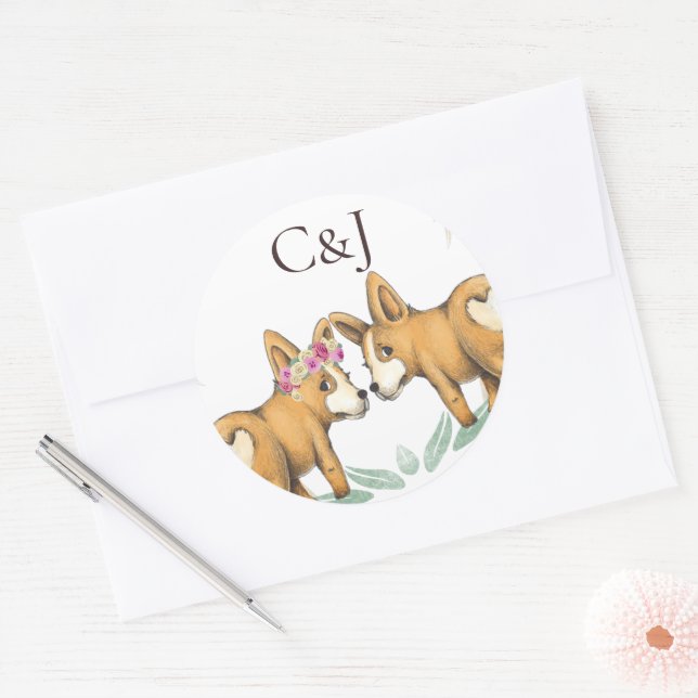 Mit Monogramm zwei Corgi-Hunde Hochzeit Runder Aufkleber (Umschlag)