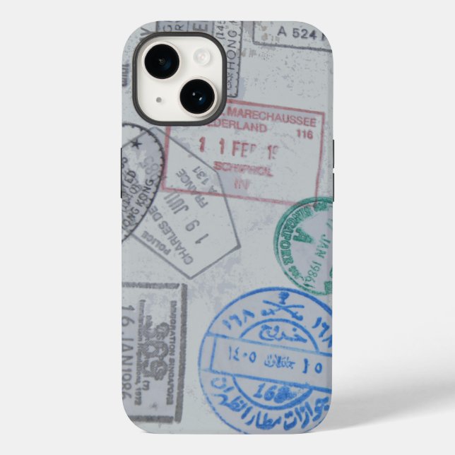 Mit Passport Visa Design Ihre Wanderlust ausschalt Case-Mate iPhone 14 Hülle (Rückseite)