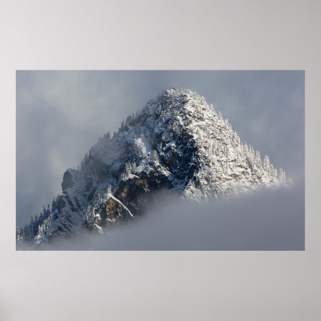 MIT SCHNEE BEDECKTER BERG POSTER (Vorne)