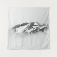 MIT SCHNEE BEDECKTER BERG