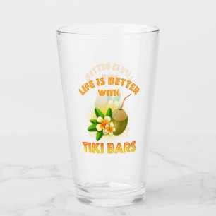 Mit Tiki Bars ist das Leben besser Glas