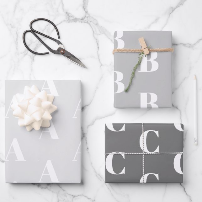 Mit w/Initial-Monogramm-Letter-Graustufen anpassen Geschenkpapier Set (Vorderseite)