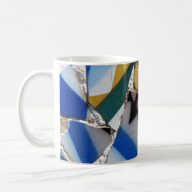 Mit Ziegeln gedeckte Kaffeetasse (Links)