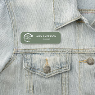 Mitarbeiter der Firma für benutzerdefinierte Logos Namensschild