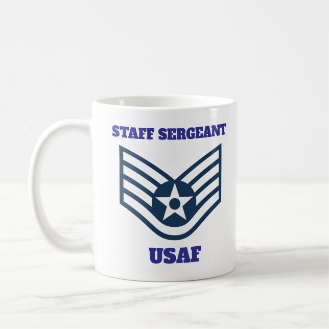 Mitarbeiter des USAF stolz serviert Kaffee-Tasse Kaffeetasse (Links)