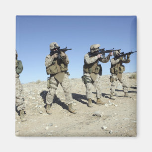 Mitglieder des militärischen Übergangsteams Magnet