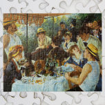 Mittagessen im Party von Pierre Renoir<br><div class="desc">Das Luncheon des Boating-Party (1881) von Renoir ist ein Vintager Impressionismus der Kunstmalerei. Der Künstler Gustave Caillebotte sitzt unten rechts. Renoirs zukünftige Ehefrau Aline Charigot spielt im Vordergrund mit einem kleinen Hund. Eine Gruppe von Renoir-Freunden entspannen und genießen Sie ein lässiges Mittag-Party am Nachmittag auf einem Balkon im Restaurant Maison...</div>