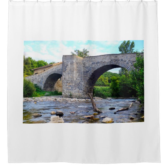 Mittelalterliche Brücke in Zubiri Duschvorhang (Vorderseite)