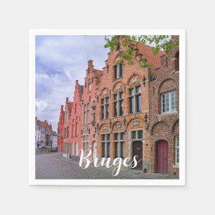 Mittelalterliche bunte Ziegelhäuser in Brügge, Bel Serviette
