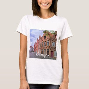 Mittelalterliche bunte Ziegelhäuser in Brügge, Bel T-Shirt