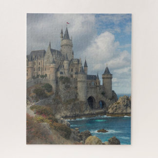 Mittelalterliche Burg am Meer